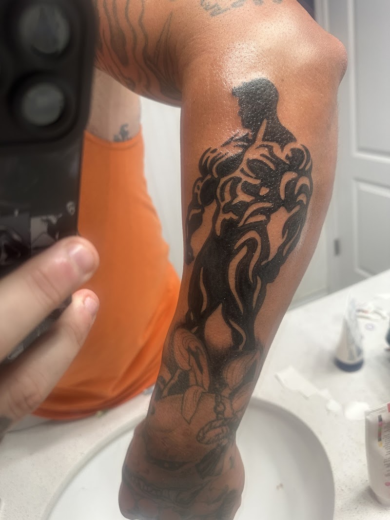 Pinup Tattoo Studio photo 2