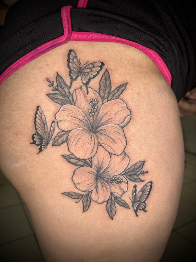 Pinup Tattoo Studio photo 3