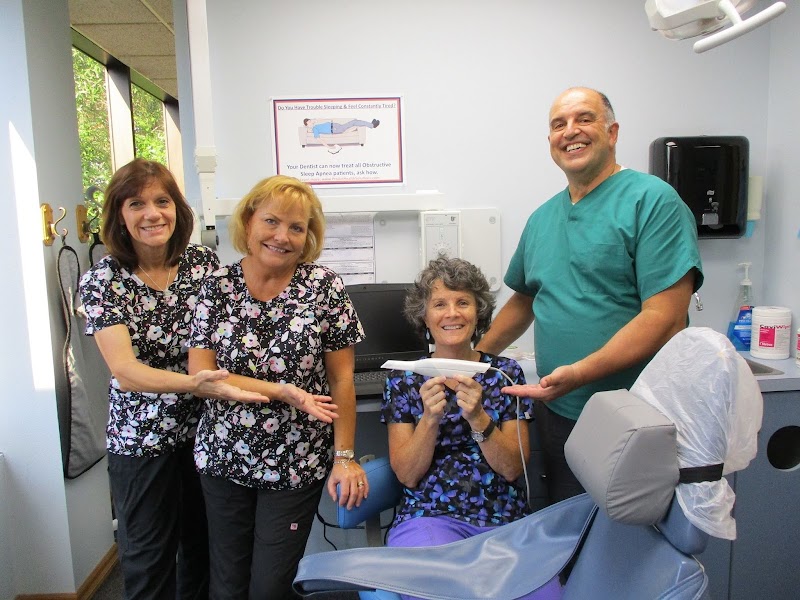 George Kostakis DDS PA photo 5