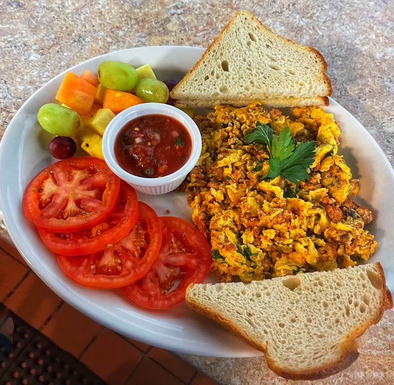 R&R’S CAFE photo 5