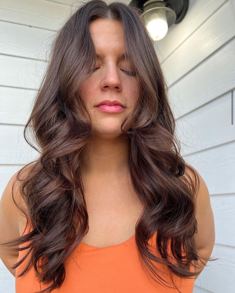 Salon Raw photo 3