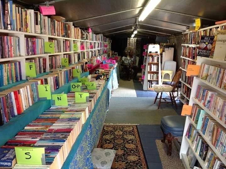 Book Lovers Store photo 3