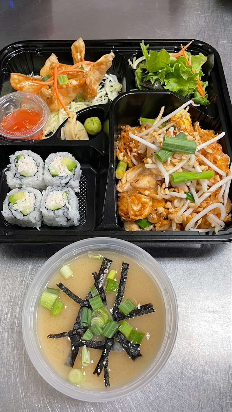 LITTLE THAI & SUSHI photo 4