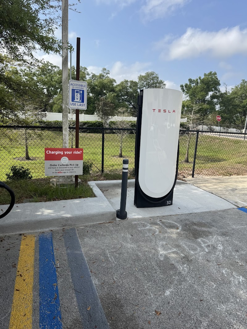 Tesla Supercharger photo 3
