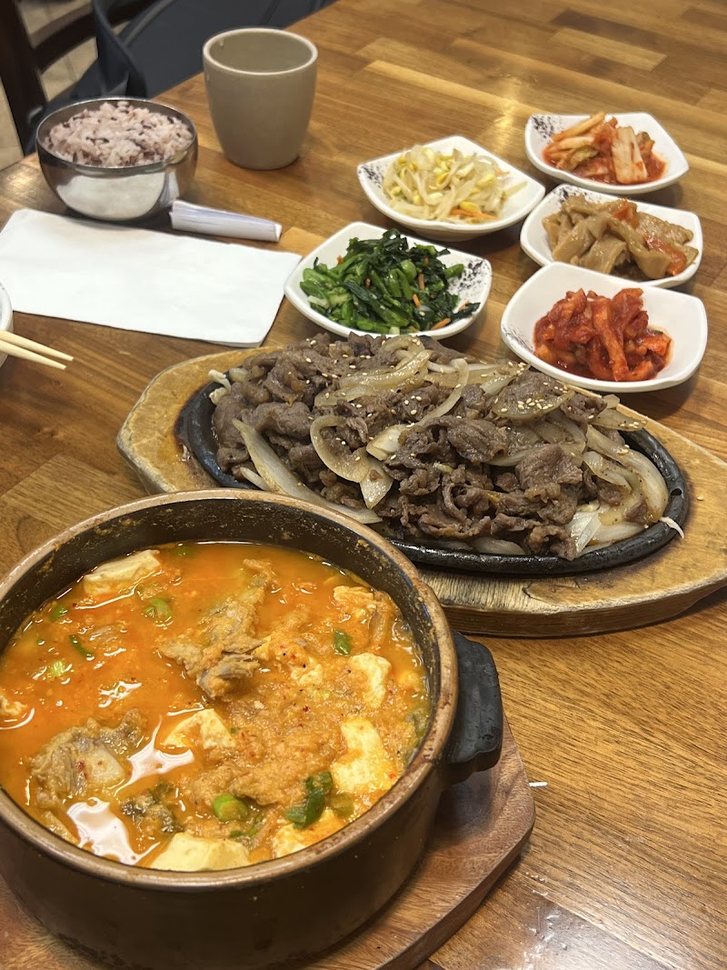 Mom's Tofu House photo 5