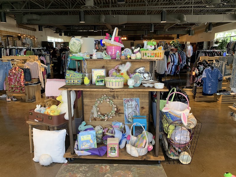 RePurposed Thrift Boutique photo 5
