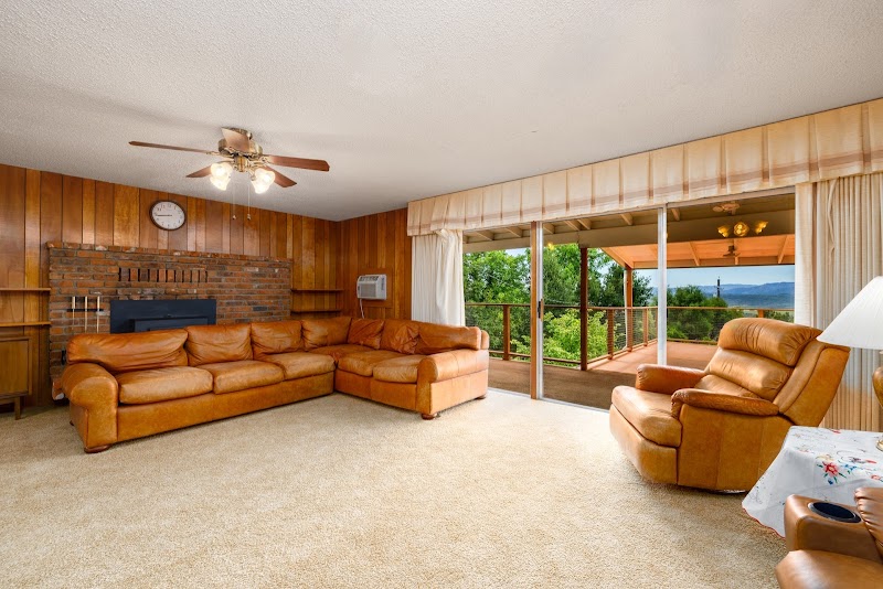 Shalia Vanderweken - Wine Country Real Estate Network photo 2