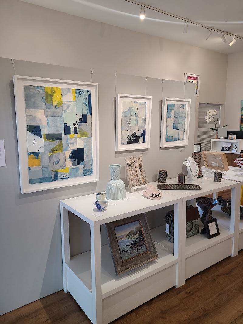 Colibri Art and Framing photo 2