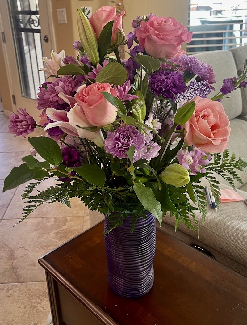 Janet's Flower Shop photo 2