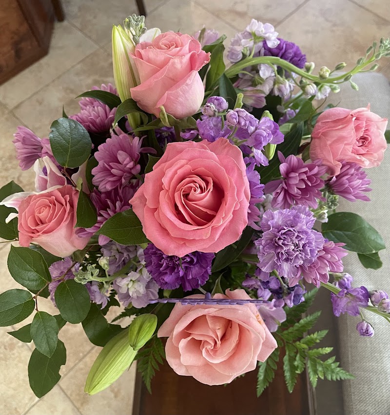 Janet's Flower Shop photo 3