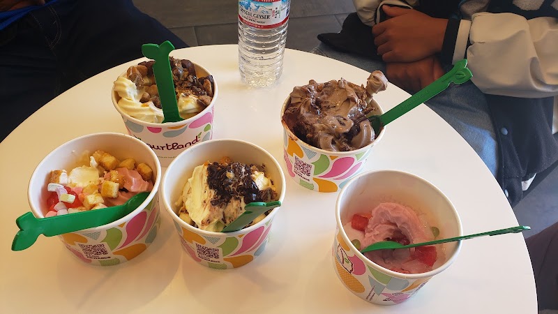 Yogurtland Hayward photo 2