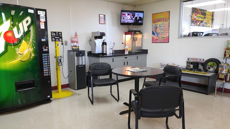 Les Schwab Tire Center photo 4