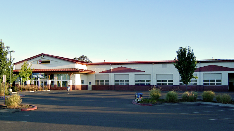 Les Schwab Tire Center photo 2