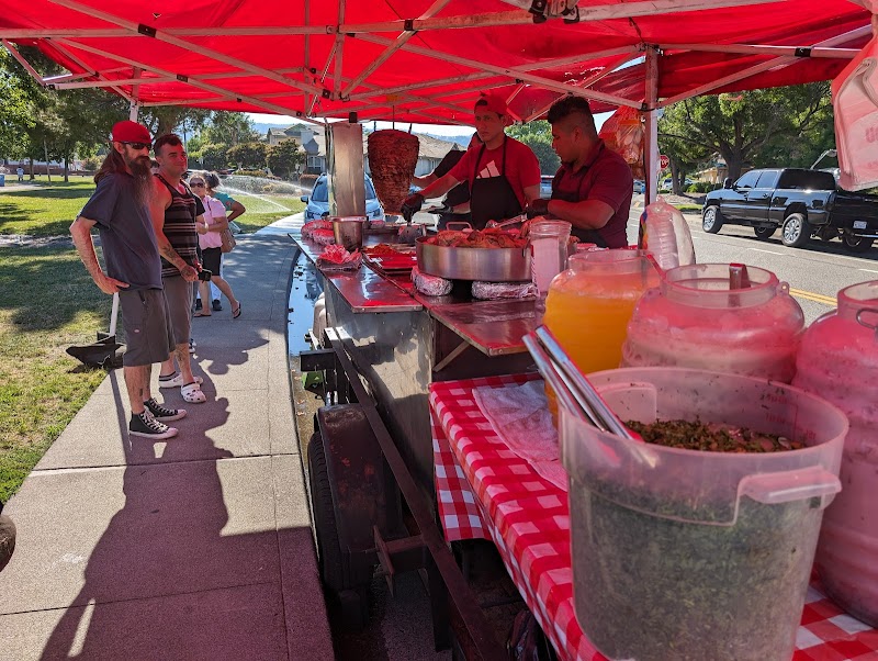 Taqueria Los Perrones photo 3