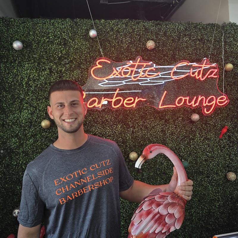 Exotic Cutz Channelside Barber spa photo 2
