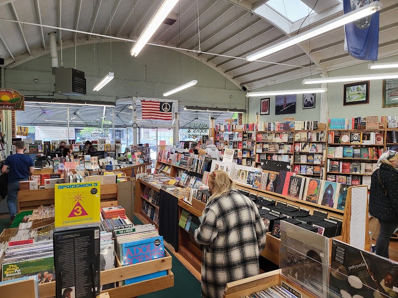 Walden Pond Books photo 5