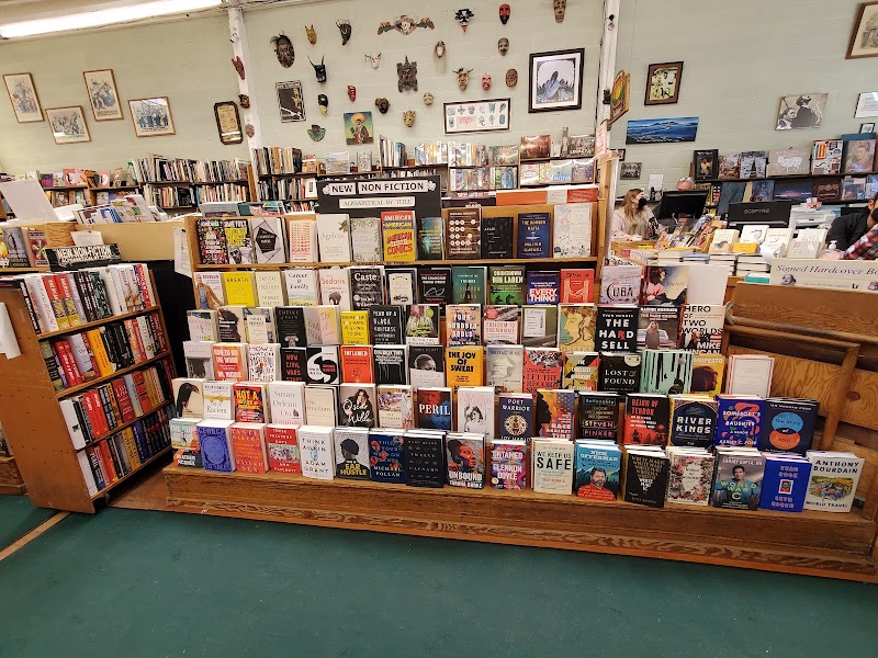Walden Pond Books photo 3