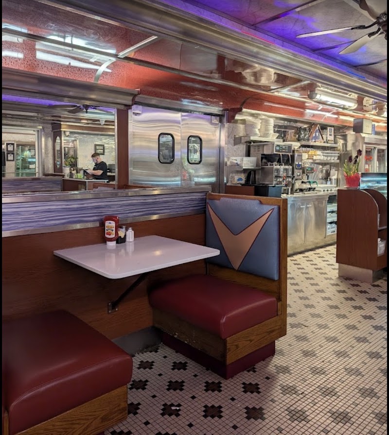 Dover Hollywood Diner photo 3
