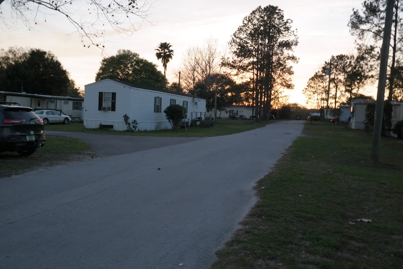 Sunny Skies Mobile Home & RV Park photo 4