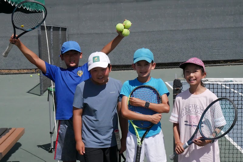 Photo of Cardinal Tennis Clinics