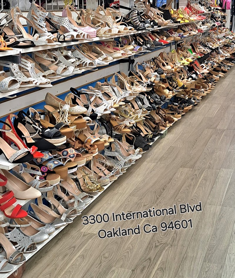 ZAPATERIA HUEHUE (Ladies' shoe store) photo 2