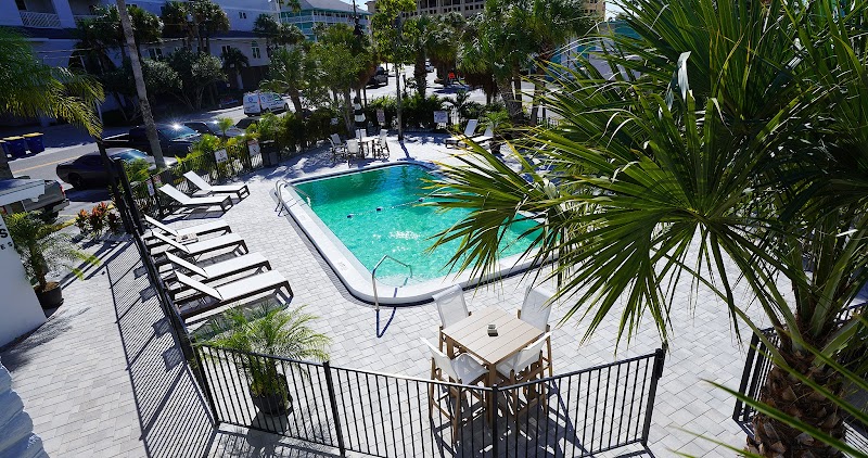 Ivory Sands Beach Suites photo 3