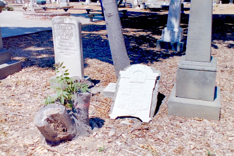 Photo of Centerville Pioneer Cemetery