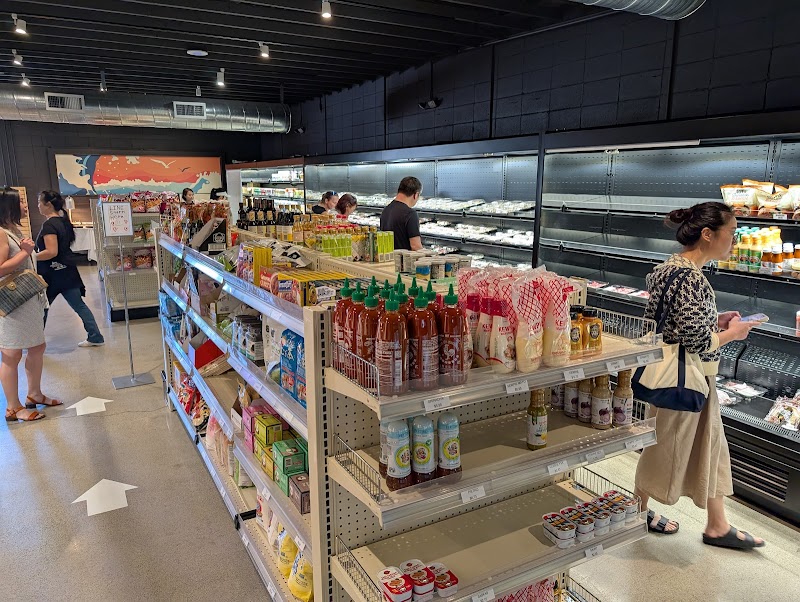 Hokkaido Sashimi Marketplace photo 2