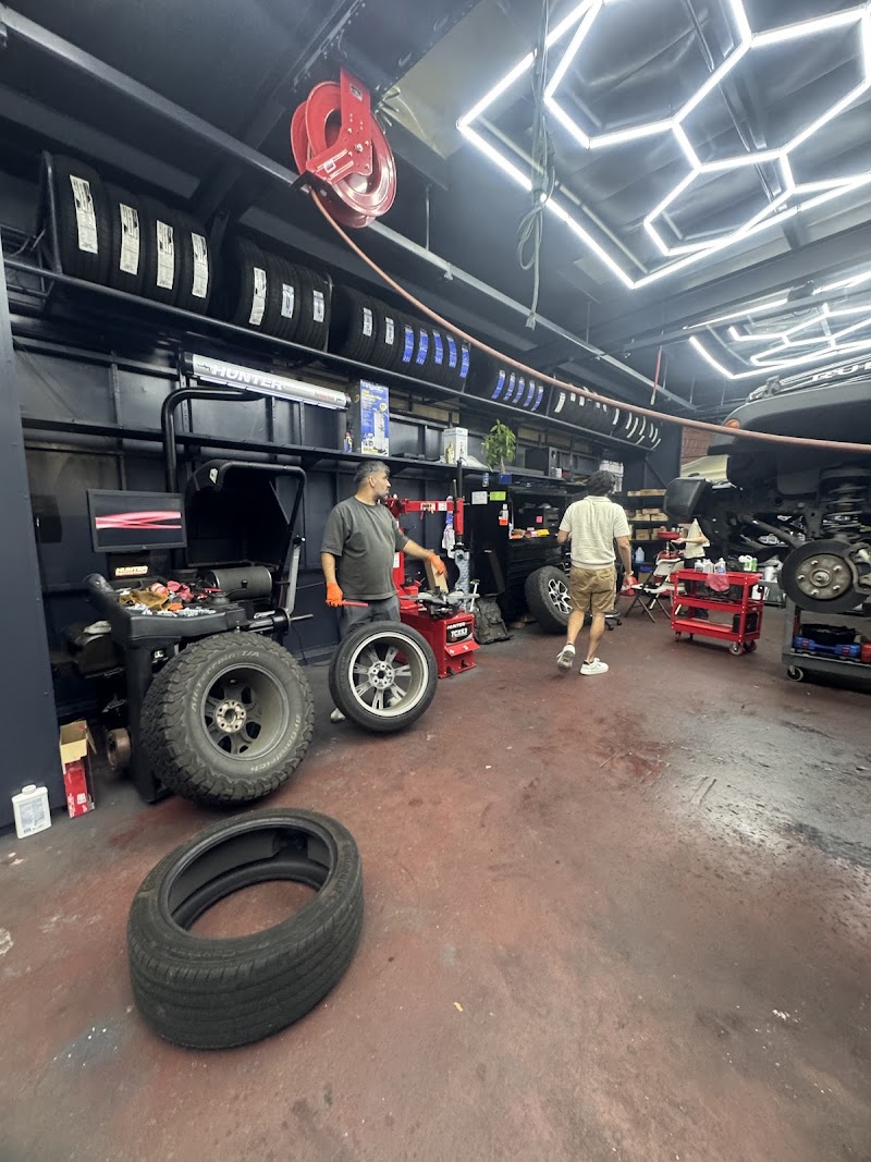 Mobile Car Battery&Tire Service photo 3