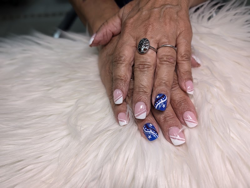 Perfect Nails Safety Harbor (SR 580& McMullen Booth) photo 5