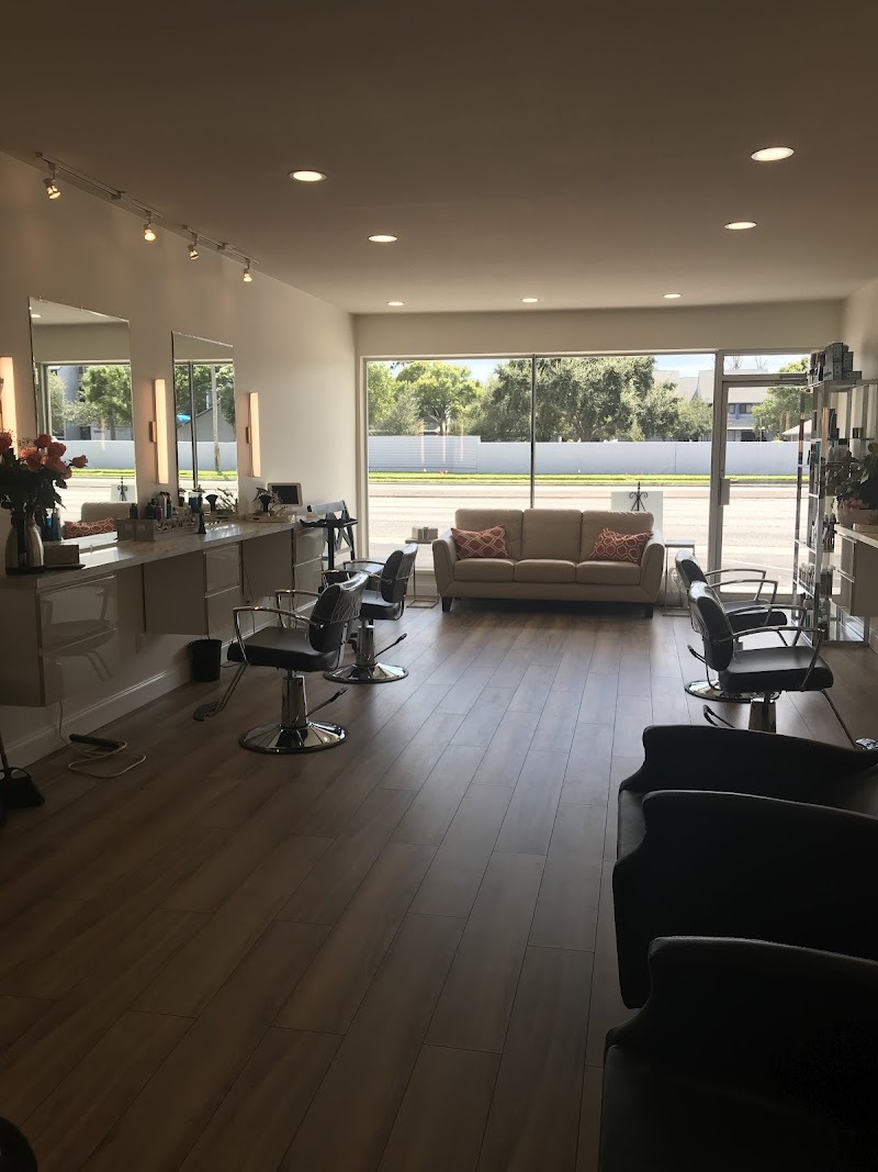 Photo of Salon Vachon/ Colourations