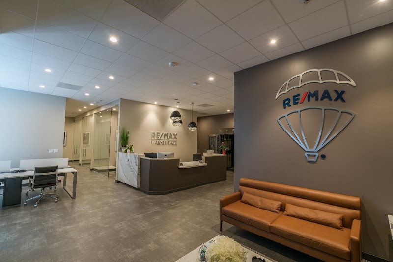 RE/MAX Marketplace photo 2
