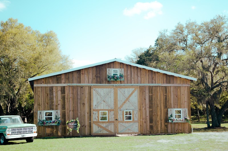Court Langley Ranch photo 4