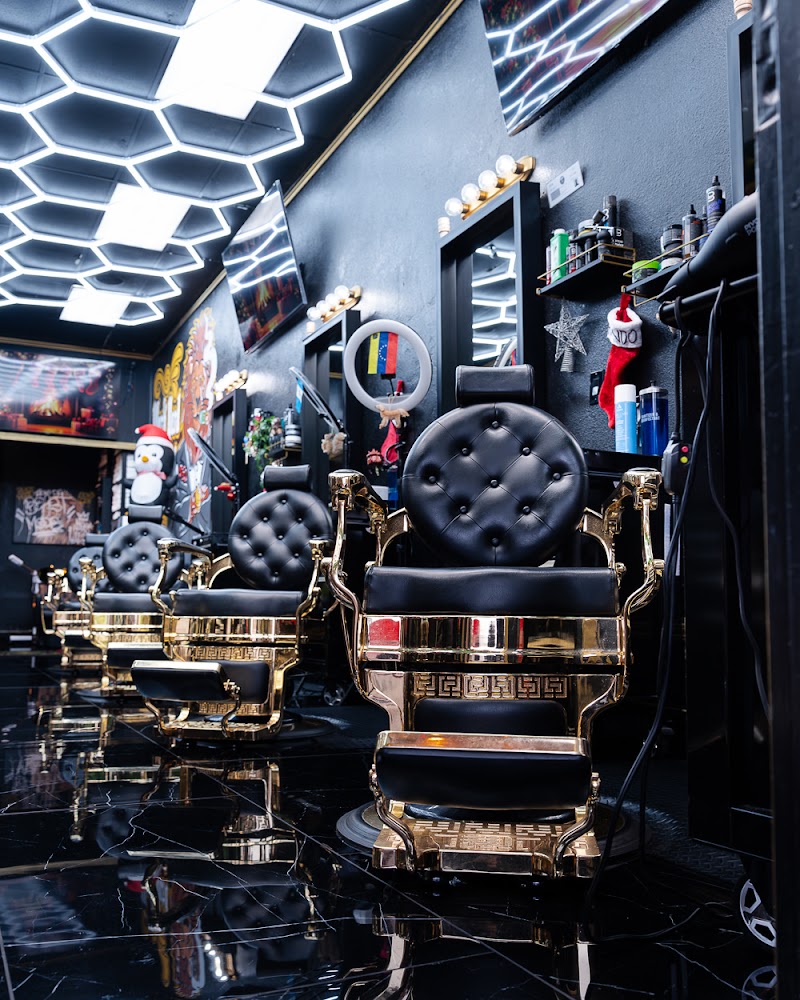 Lion's Den Shave Parlor photo 2