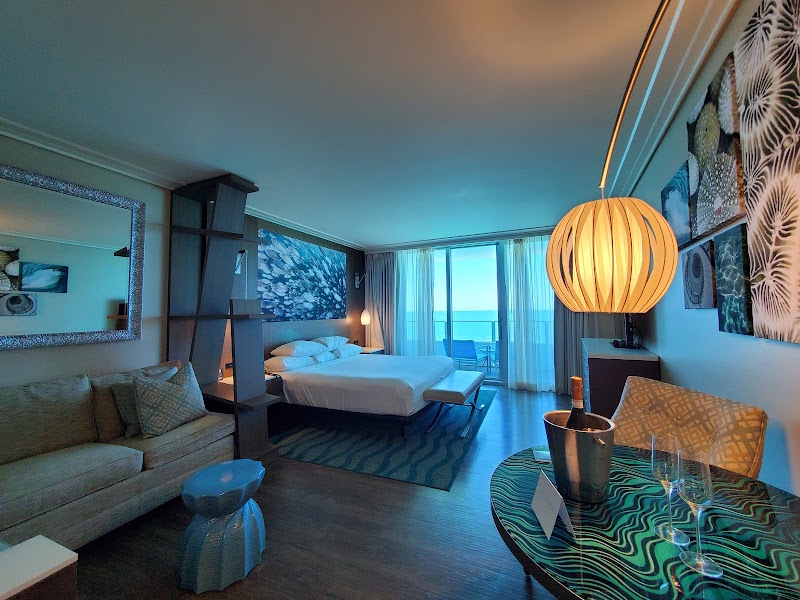 Opal Sands Resort & Spa photo 2