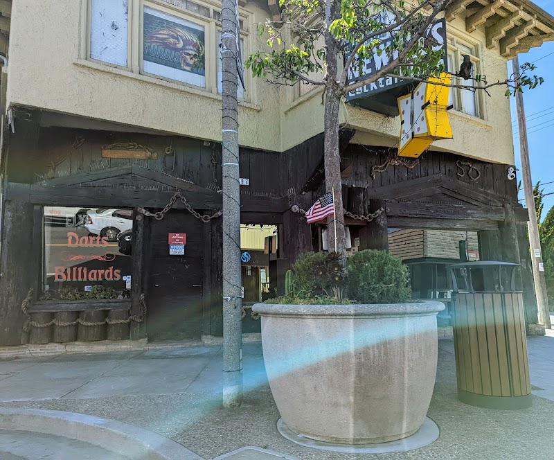 Photo of Newell's Cocktail Lounge
