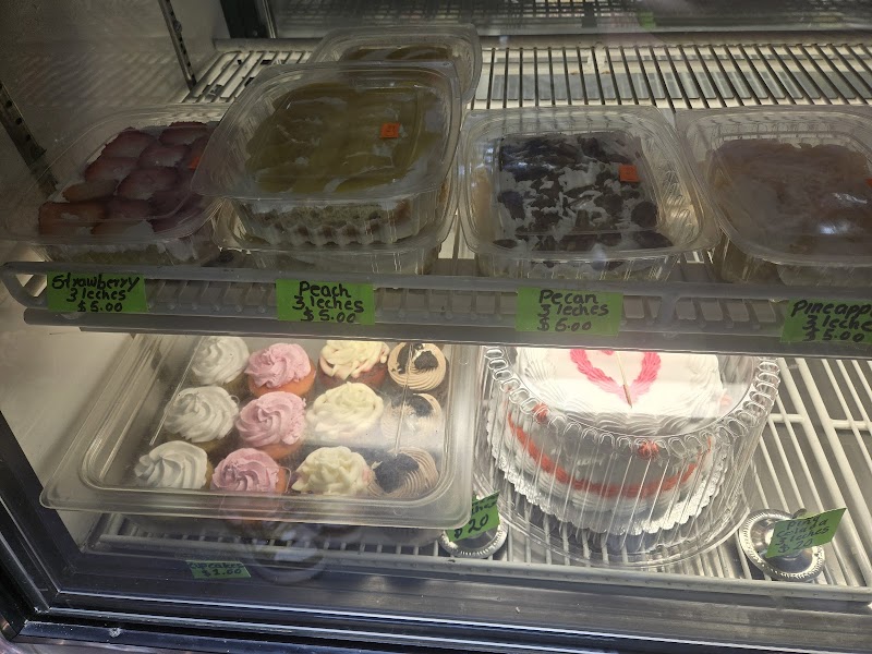 Pasteleria Ramos photo 2
