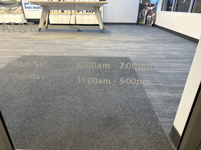 AT&T Store photo 3