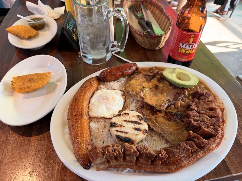 Antojitos Colombianos Restaurant photo 2