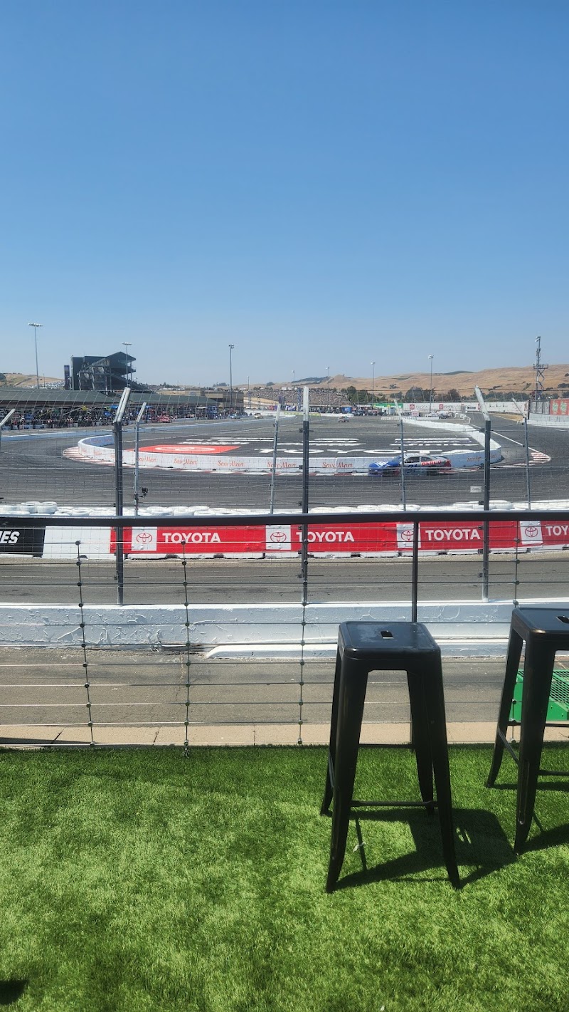 Turn 11 photo 2