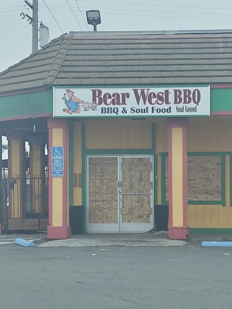 Bear West BBQ & Soul Food photo 3