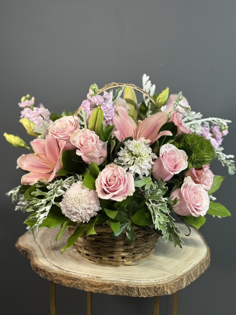 FE Flower Boutique - Flower Delivery Santa Rosa CA photo 2