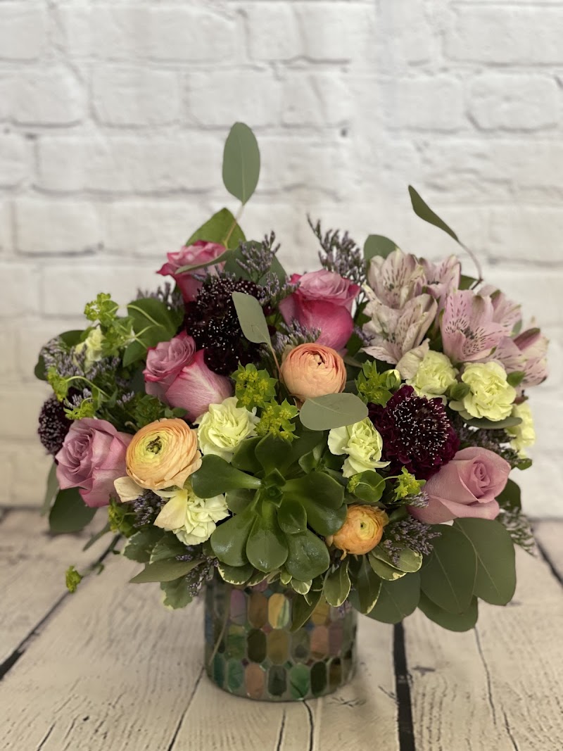 FE Flower Boutique - Flower Delivery Santa Rosa CA photo 3