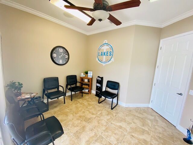 True Healing Chiropractic (Lakes Chiropractic and Wellness) photo 3