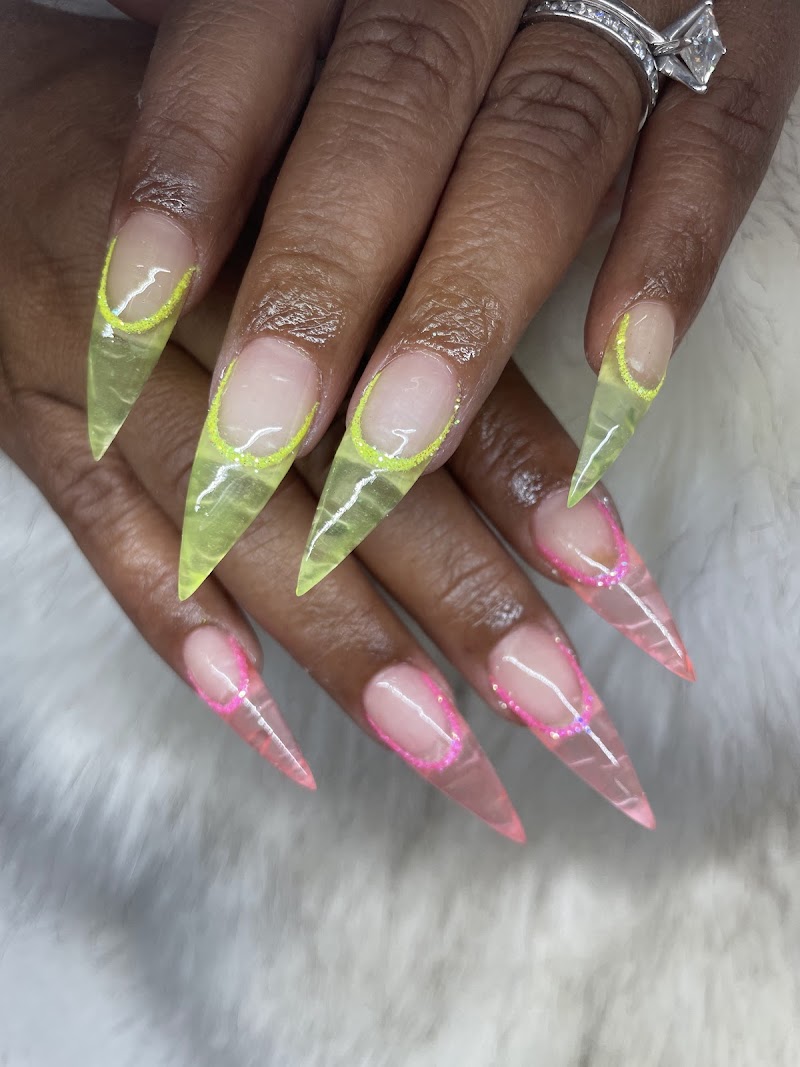 Cali Nails and Spa photo 2