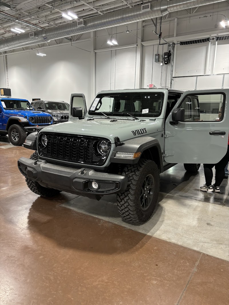 Carvana Chrysler Dodge Jeep RAM of Casa Grande photo 4
