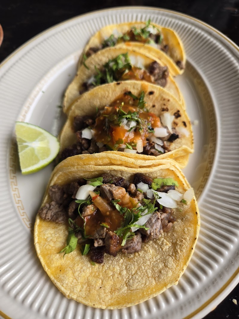 Flavia's Mexican Food photo 4