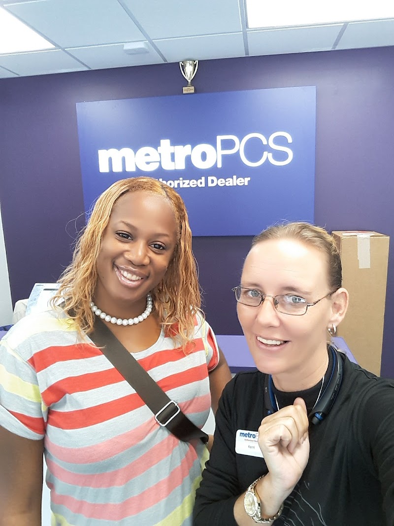 Metro by T-Mobile photo 3