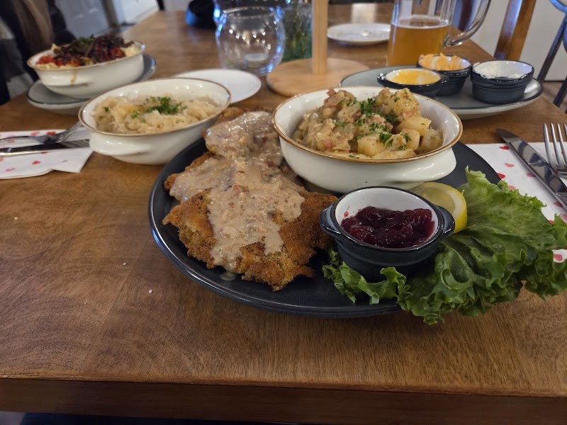 Tante Emma - German Restaurant, Biergarten & Shop photo 2