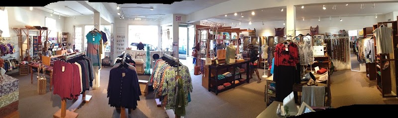 LuzLuna Imports photo 4